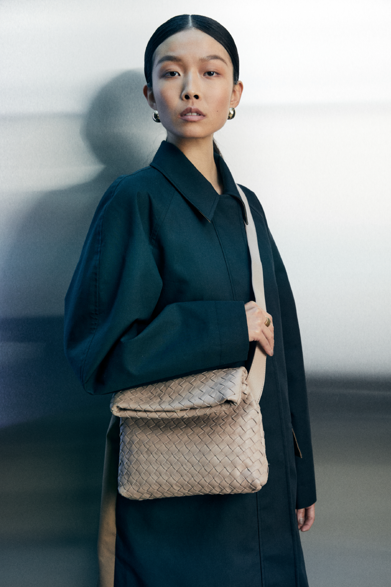 Bella Cross Body in Taupe