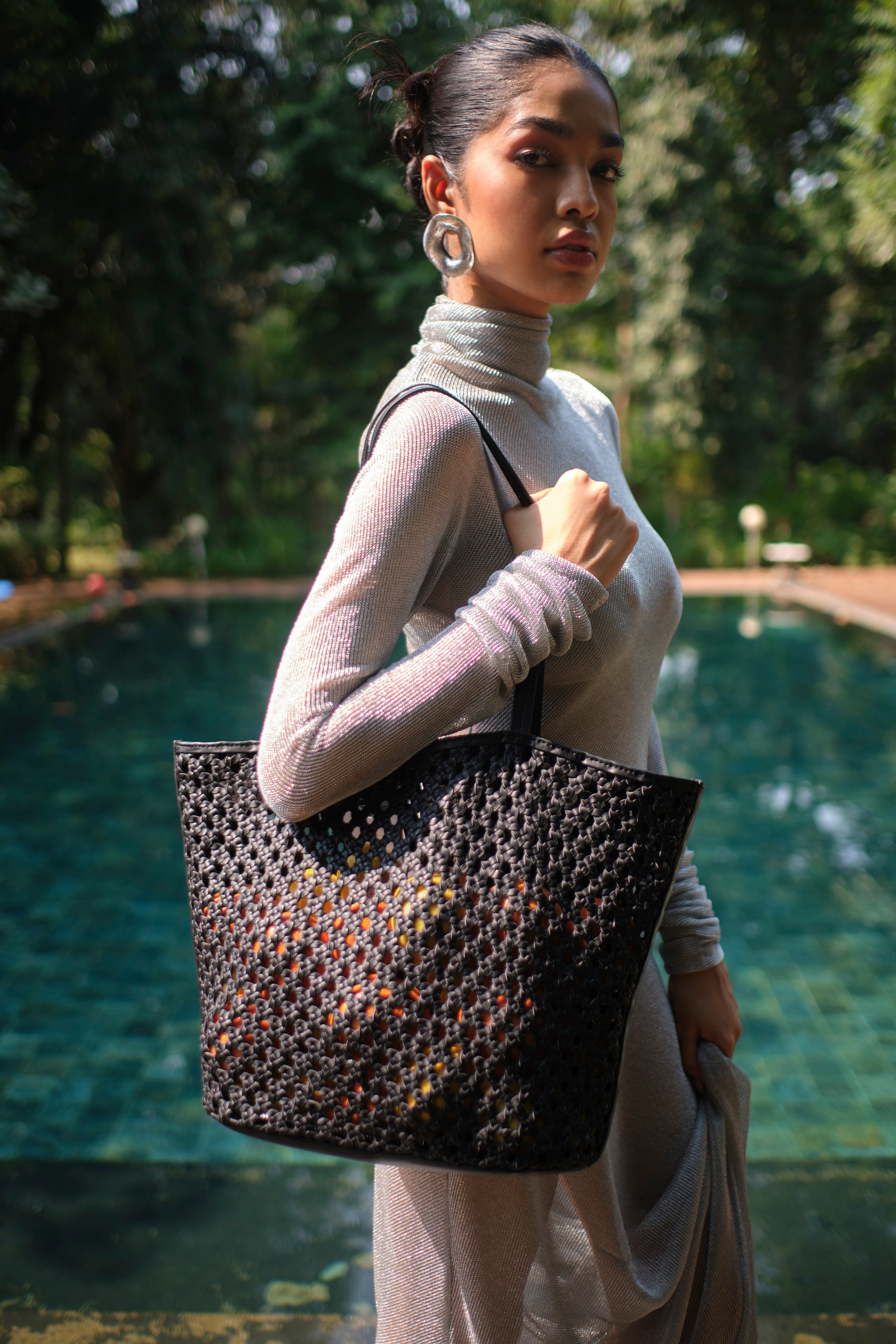 Clovelly Shopper in Fondant