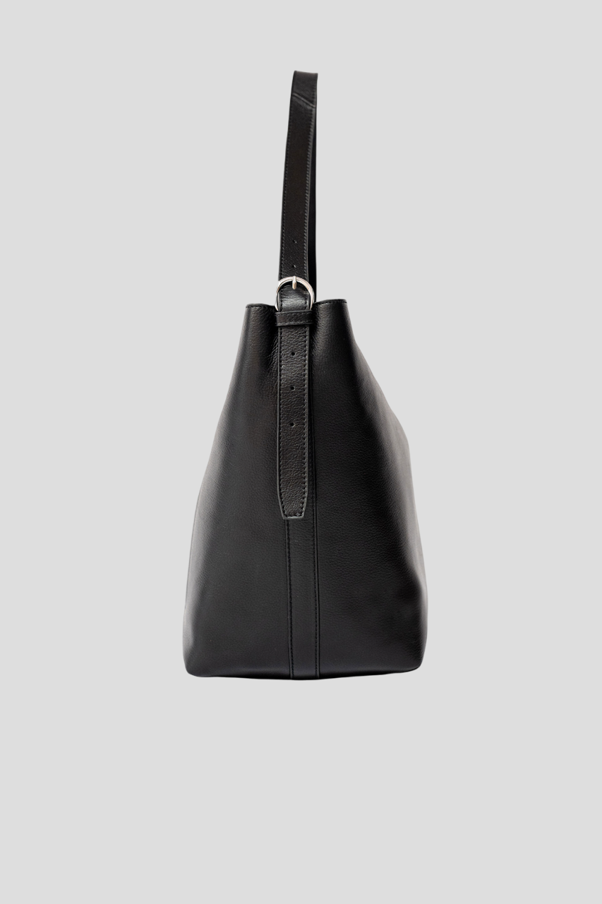 Esme-Black
