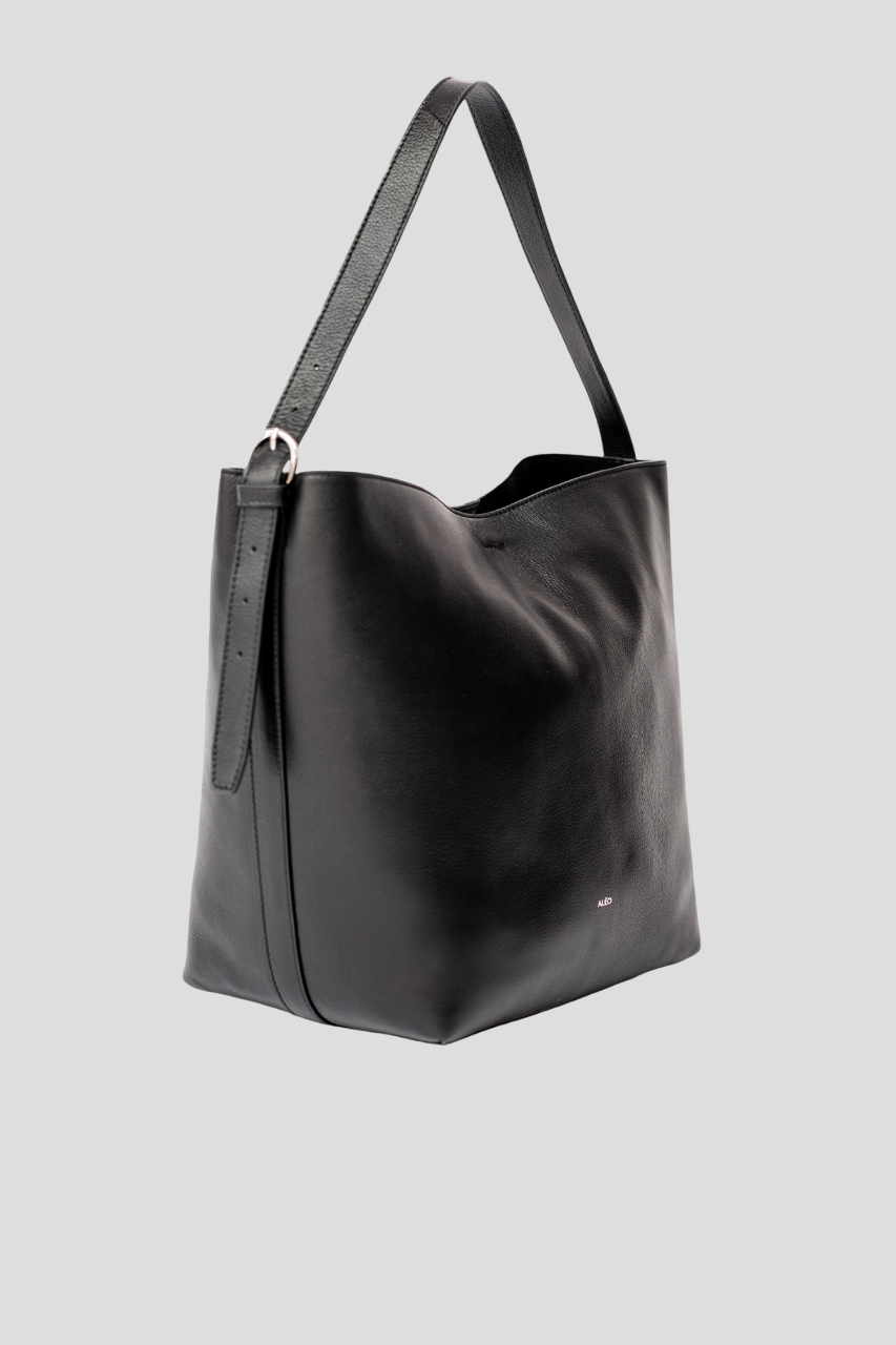Esme-Black