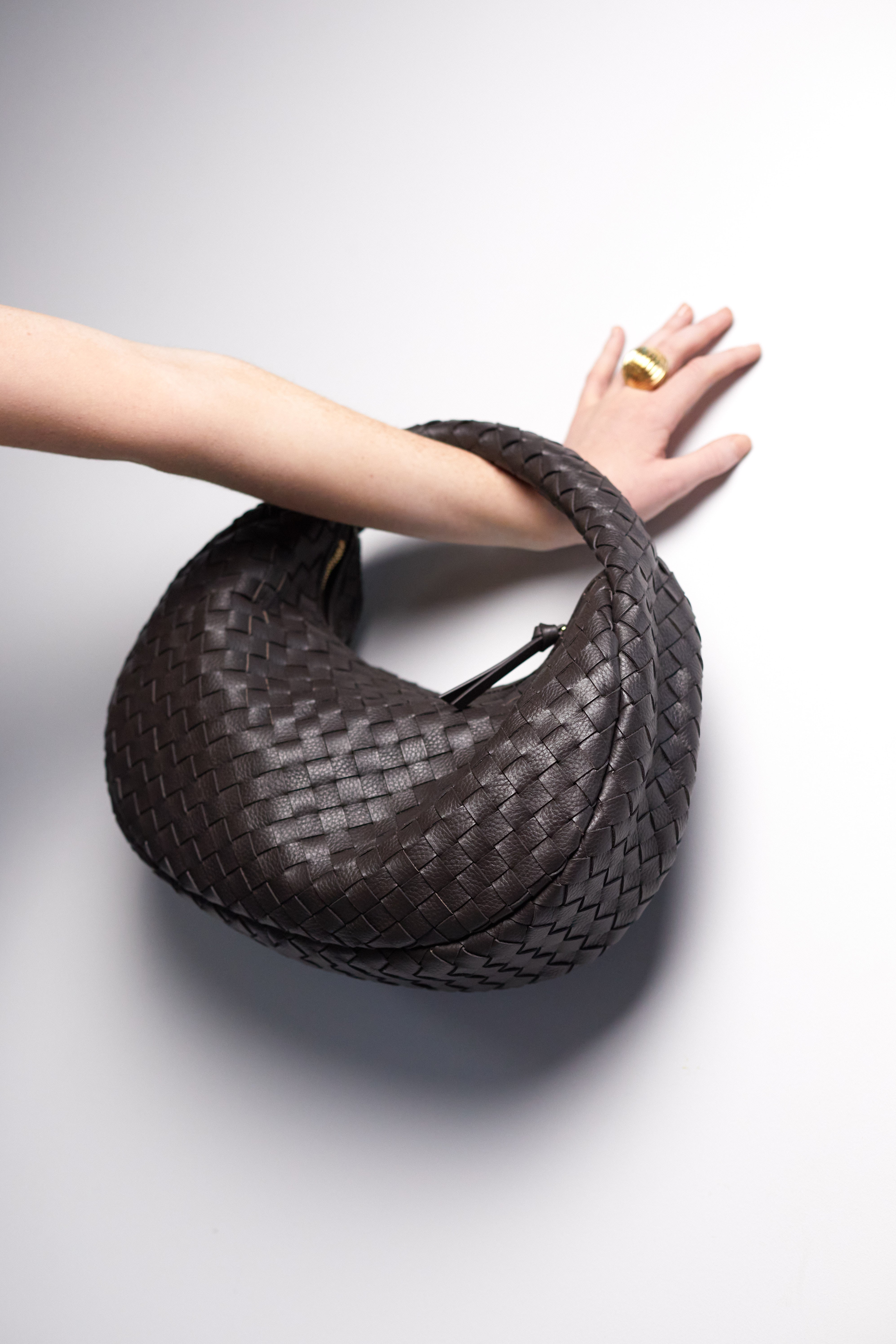 Laluna Woven Shoulder Bag in Fondant