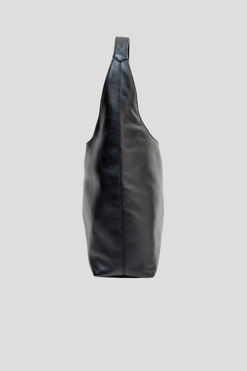 Lola-Black