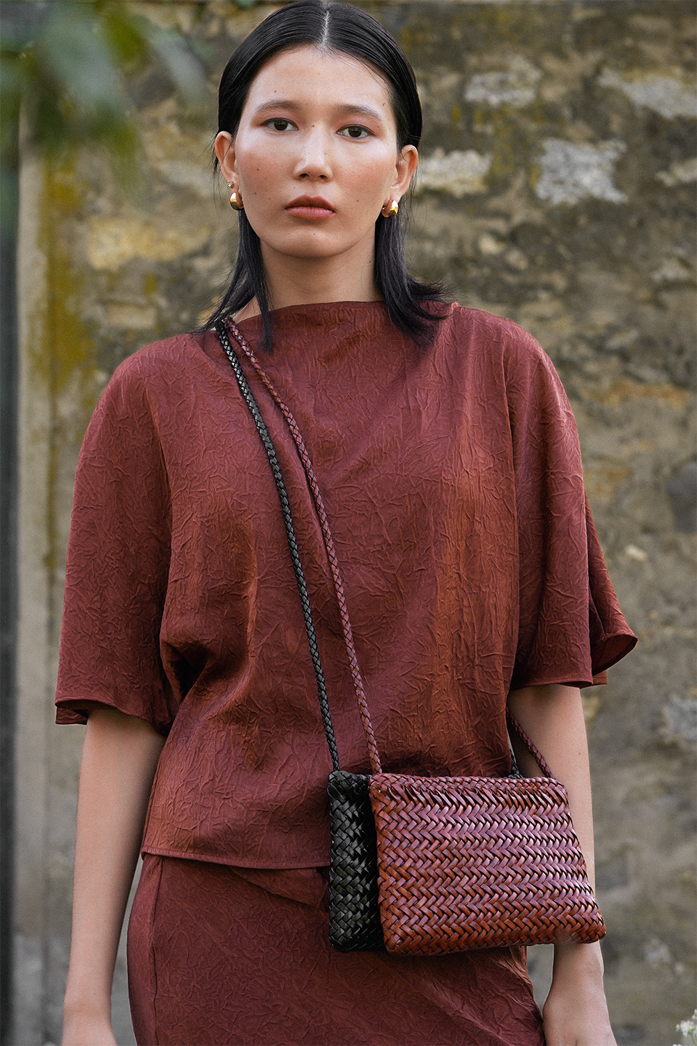 Fiya Woven Crossbody Bag in Toffee Taledo