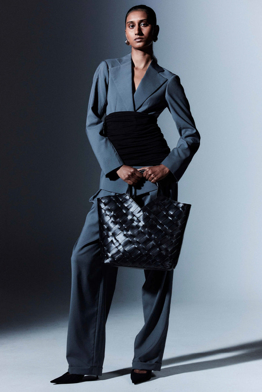 Cabas Woven Shopper in Black