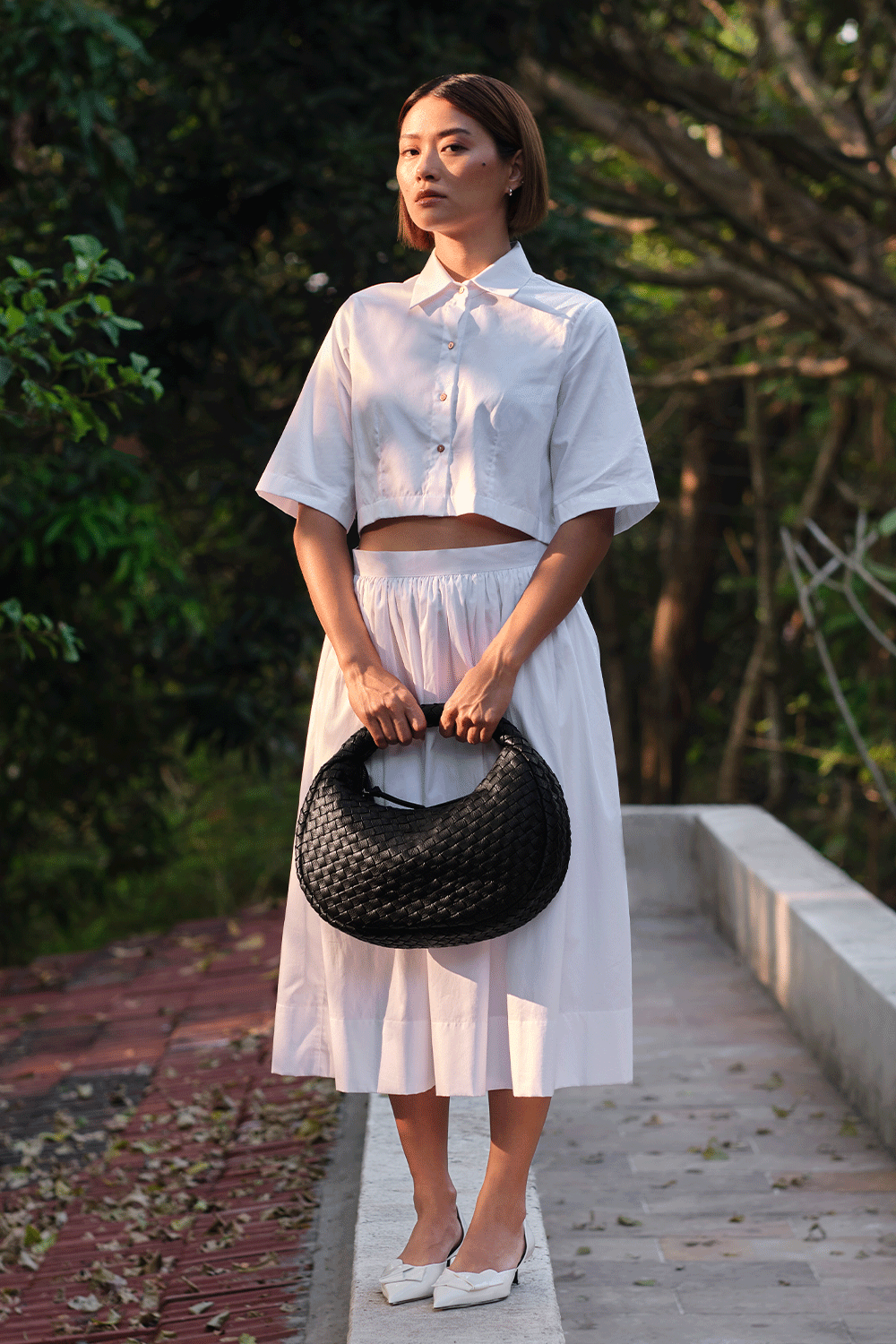 Laluna Woven Shoulder Bag in Black