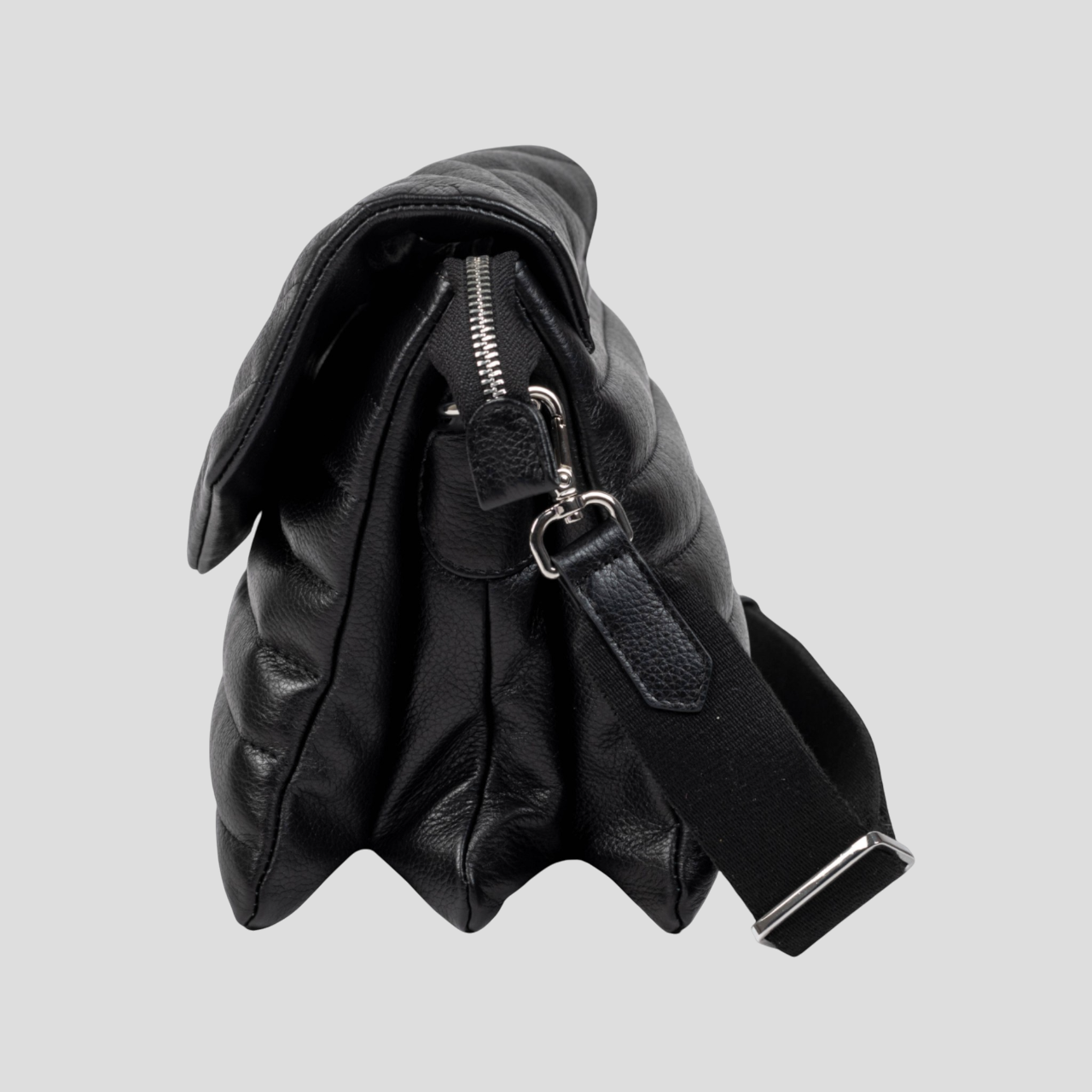 Darlo Cross Body Bag