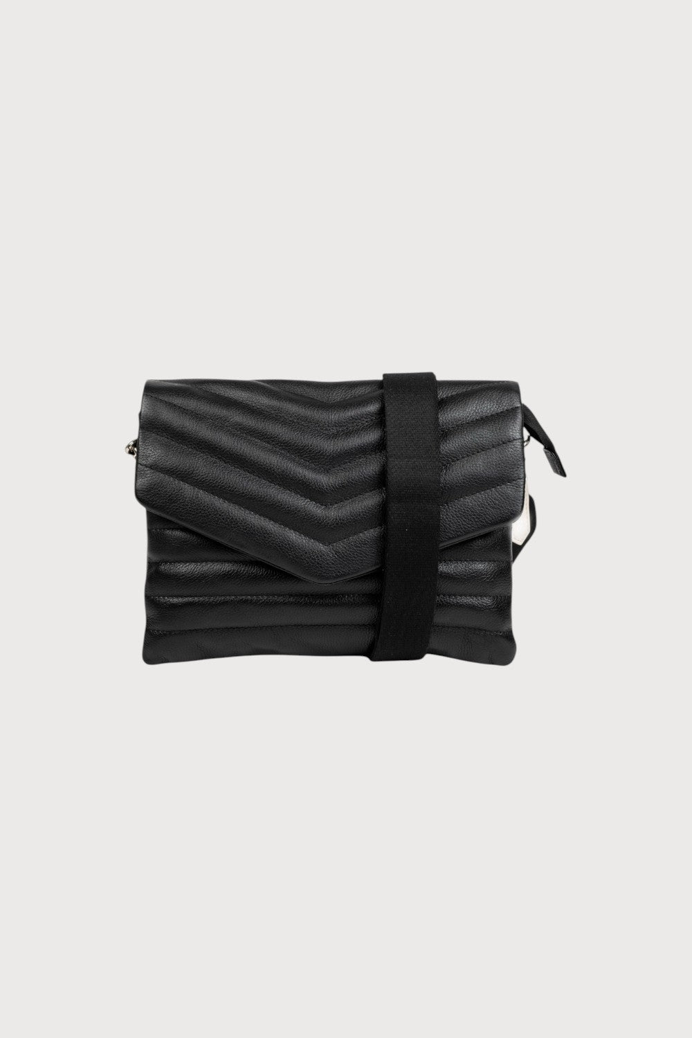 Darlo-Black