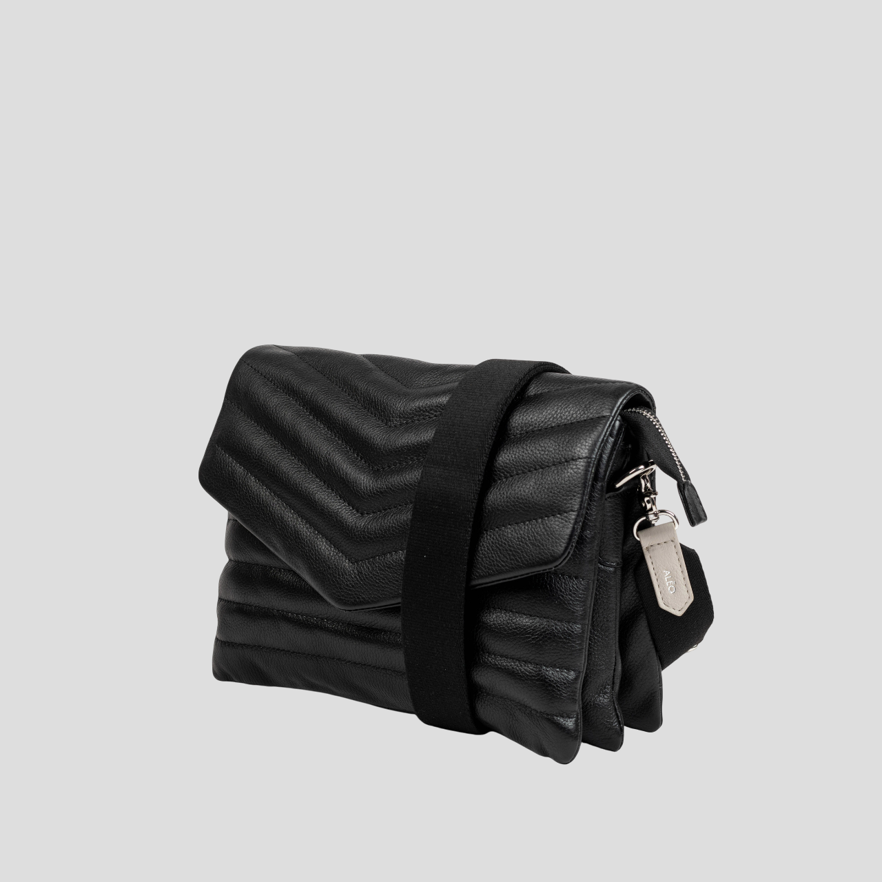 Darlo Cross Body