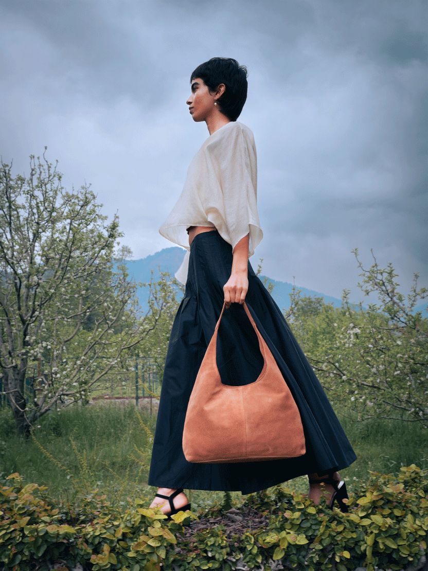 Lola Shopper Hobo in Toffee Suede