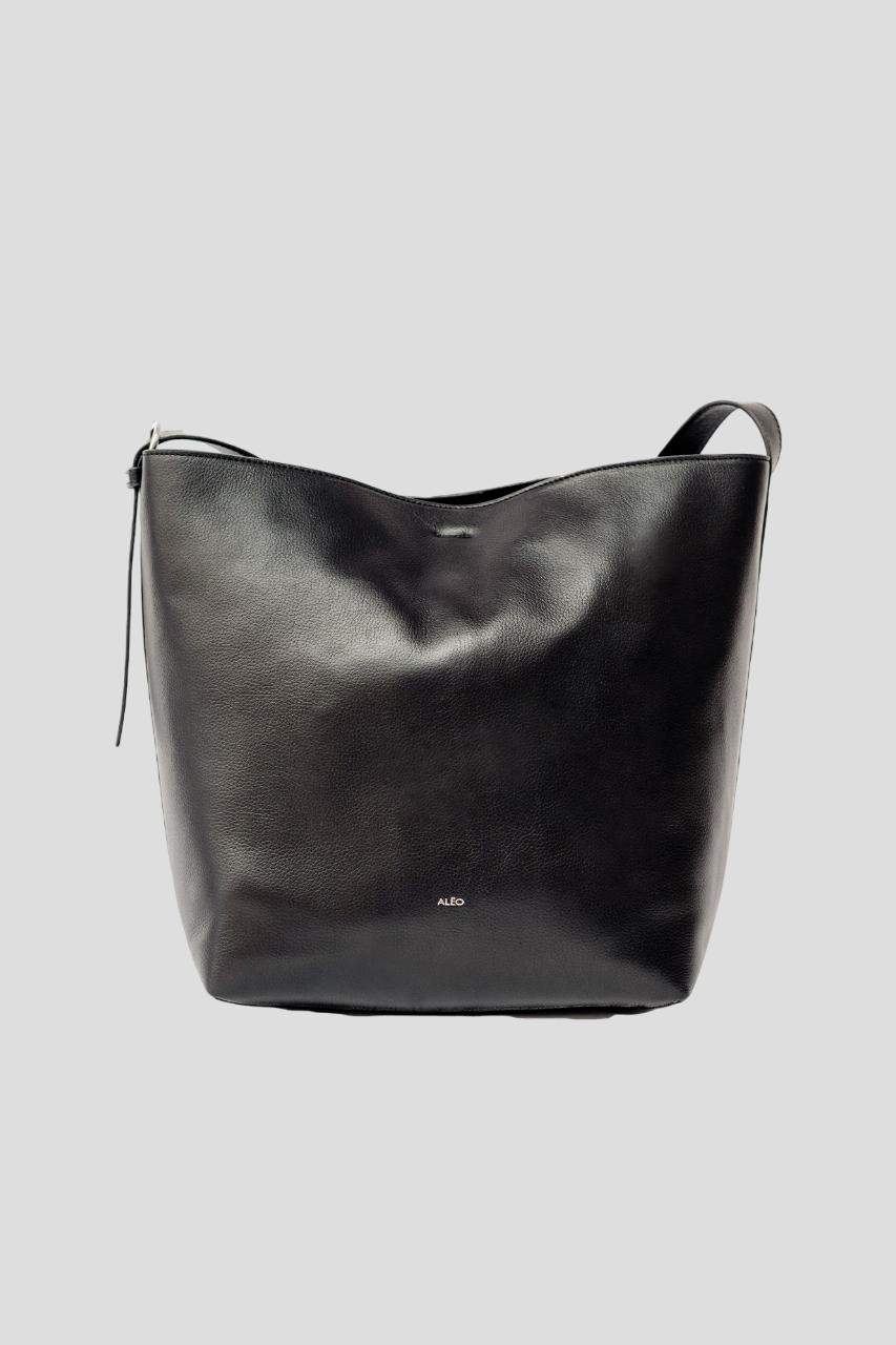 Esme-Black