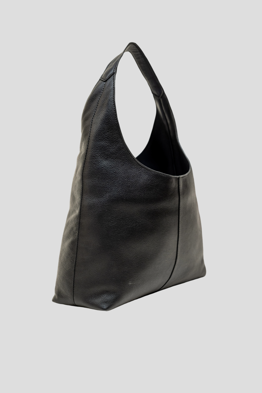 Lola-Black